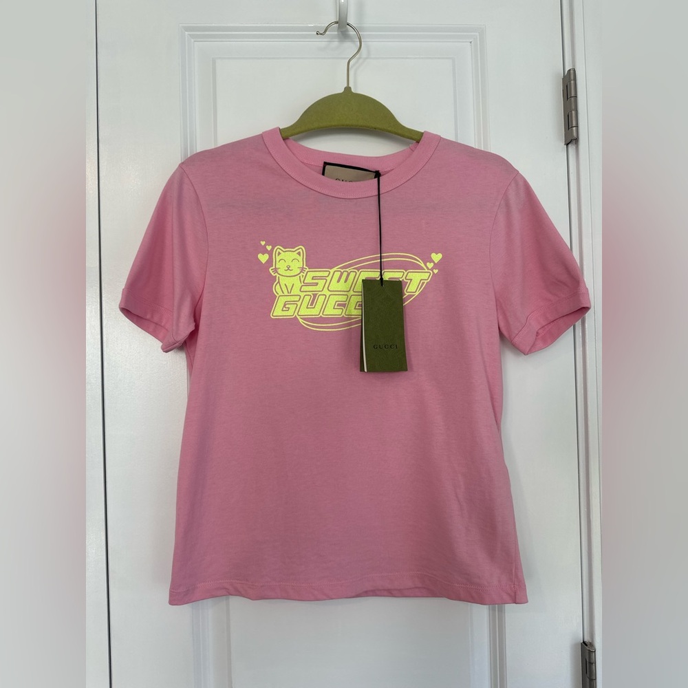 Gucci Women’s ‘Sweet Gucci’ Cat Logo Baby Short Sleeve Tee Pink NWT Size M